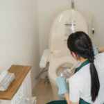 トイレの黒ずみの原因を分かりやすく解説！汚れ別の落とす方法・予防策も紹介