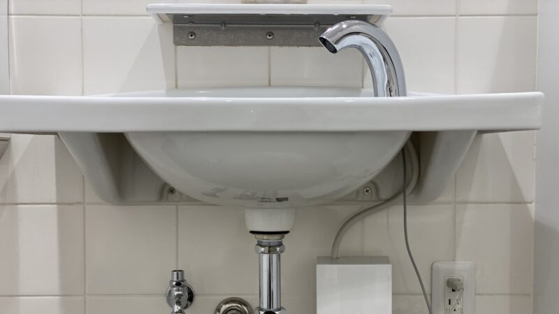 排水管が凍結したときの3つの対処法！防止方法や料金相場も解説