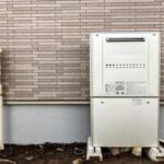 給湯器の買い替え時期は？費用相場や交換工事をどこに頼むかも解説！