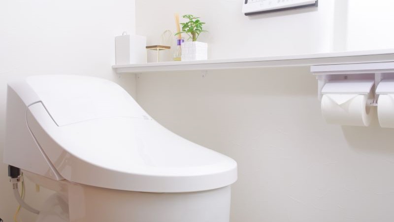 トイレつまり修理の料金相場を業者の費用をもとに紹介！安く頼むコツも解説