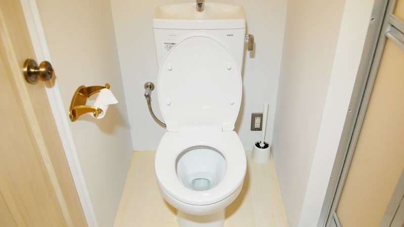トイレつまりの修理業者の選び方！安心して頼むための注意点・料金相場