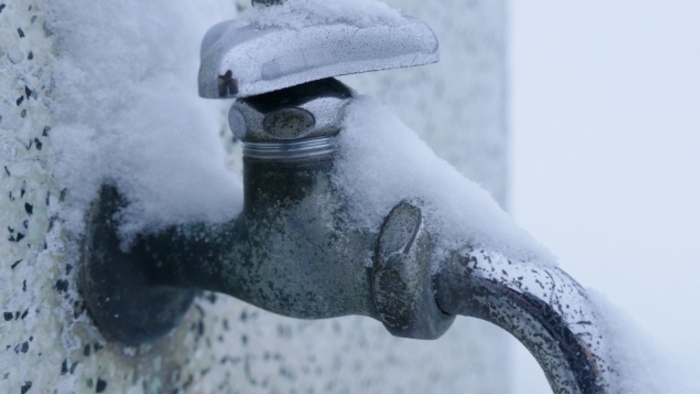 【場所別】水抜きで凍結防止する方法！注意点や元に戻す方法も紹介