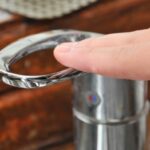 蛇口のハンドルにトラブル？パーツの交換や水漏れ修理の方法を解説