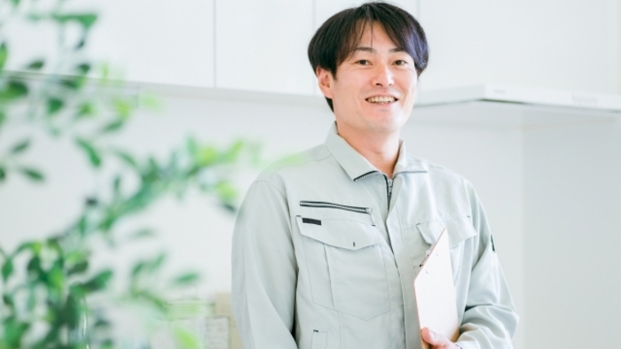 水道修理業者の男性