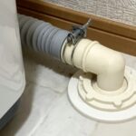 洗濯機のホースからの水漏れの応急処置 | 原因と対処法を給水・排水ホース別に紹介