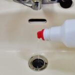 排水口をパイプクリーナーで洗浄する正しい方法！選び方・おすすめ商品も紹介