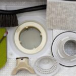 お風呂の排水管を自分で掃除する方法！排水口の部品も分かりやすく紹介